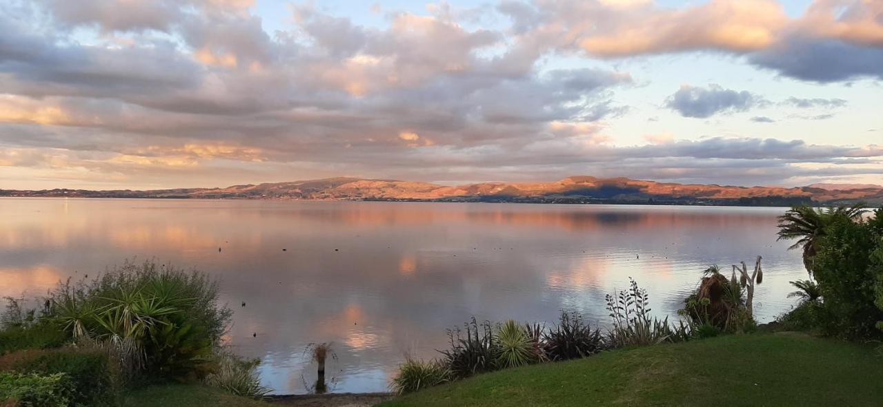 Koutu Beach Bed And Breakfast Rotorua Luaran gambar