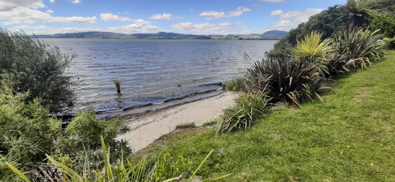 Koutu Beach Bed And Breakfast Rotorua Luaran gambar